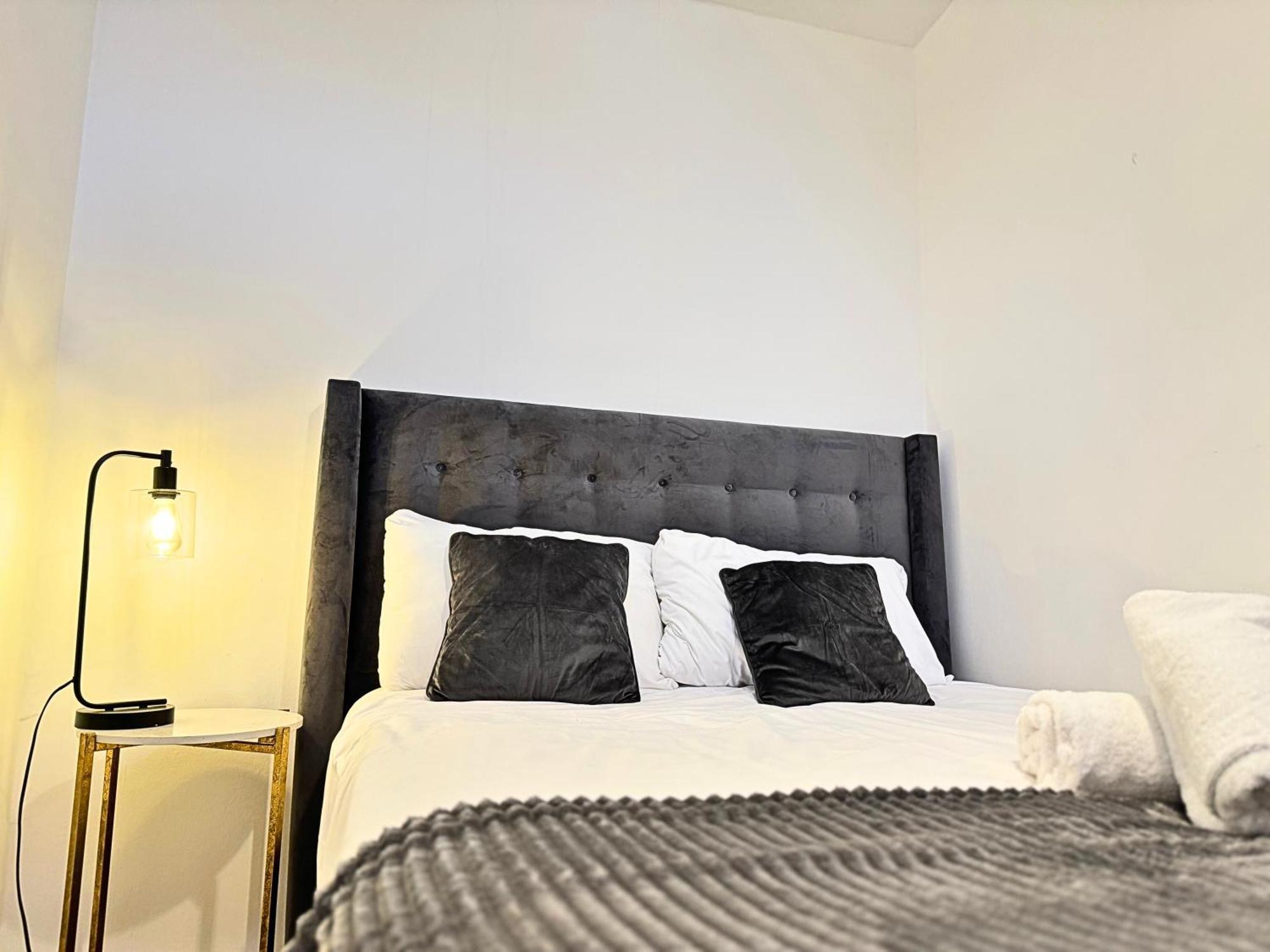 The Heart Of Kensington Mews - 3 Bedrooms House-Private Entrance-Hyde Park Walk Away-Green Park 9 Minutes Underground- The Best Of London With Glamour Of Kensington المظهر الخارجي الصورة